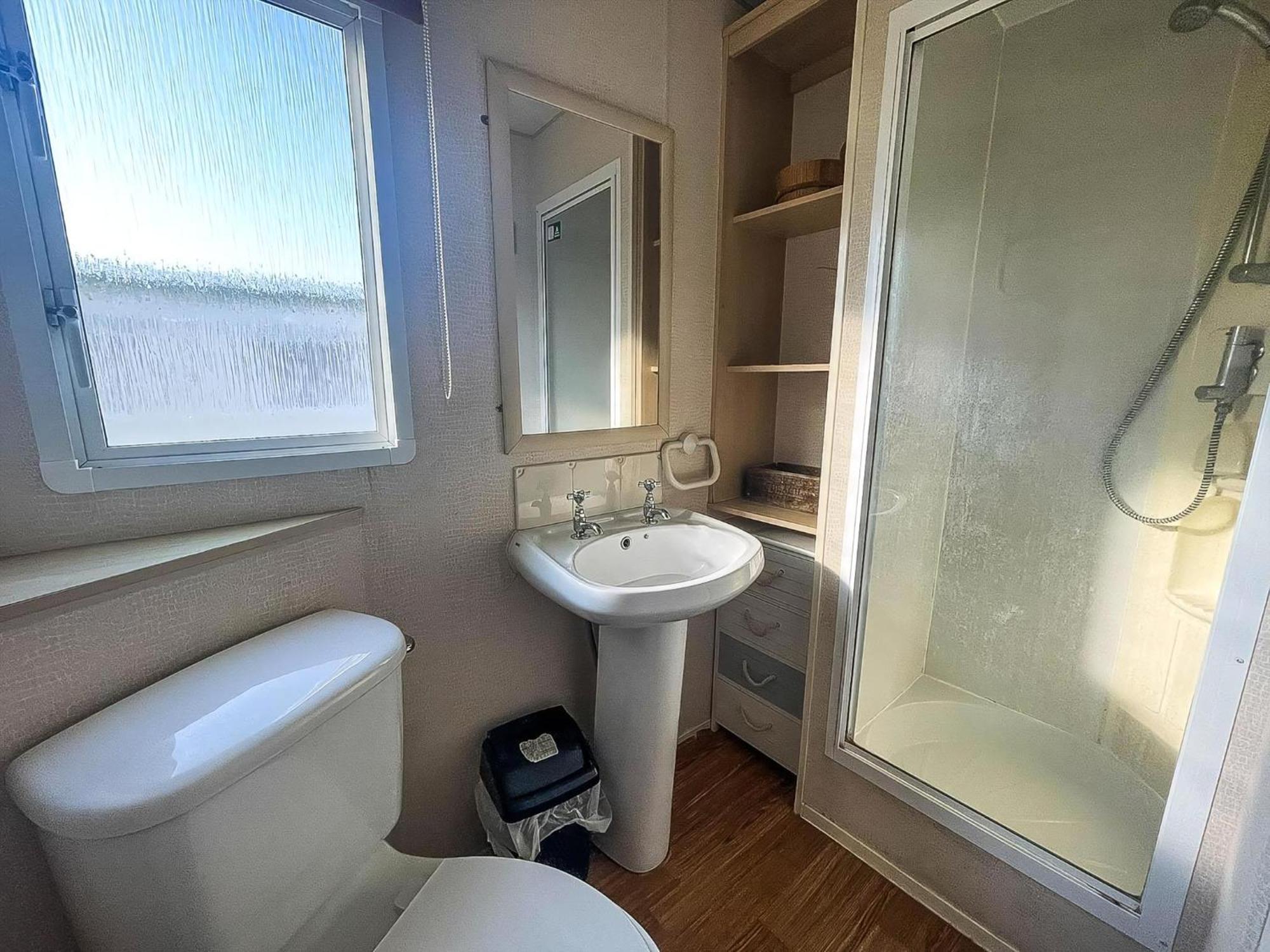 6 Berth Caravan For Hire By The Beach In Heacham, Norfolk Ref 21038C Exterior photo